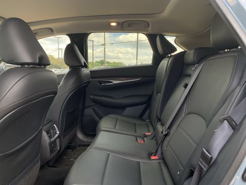 Used 2023 INFINITI QX50 Luxe FWD image 32