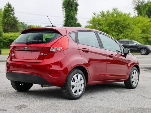 Used 2013 Ford Fiesta SE FWD image 5