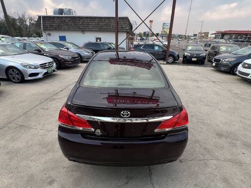 Used 2012 Toyota Avalon Limited FWD image 27