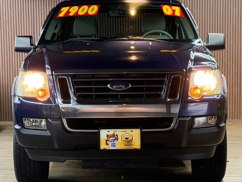 Used 2007 Ford Explorer Sport Trac XLT image 2