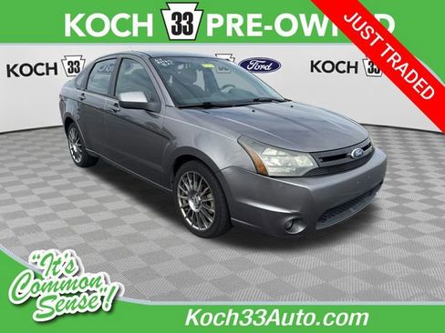 Used 2010 Ford Focus SES FWD image 1
