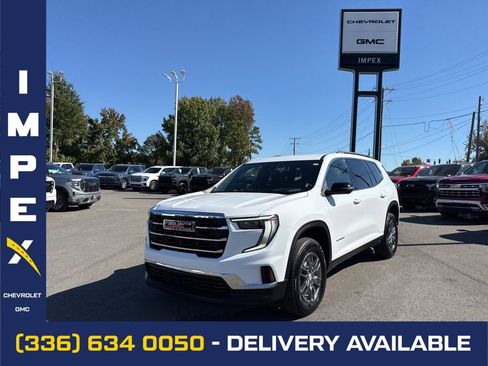 Used 2025 GMC Acadia Elevation image 1