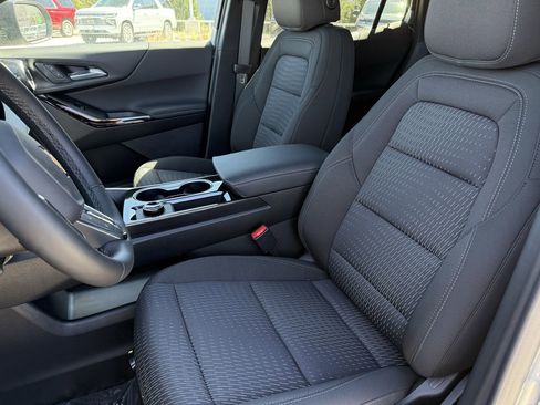 New 2026 Chevrolet Equinox LT image 18