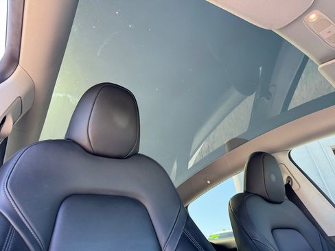 Used 2023 Tesla Model Y Long Range image 17