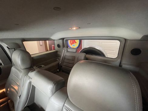 Used 2004 HUMMER H2 AWD/4WD image 30