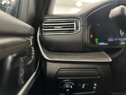 Used 2022 Jeep Wagoneer Series II image 27