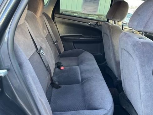 Used 2016 Chevrolet Impala LT FWD image 37