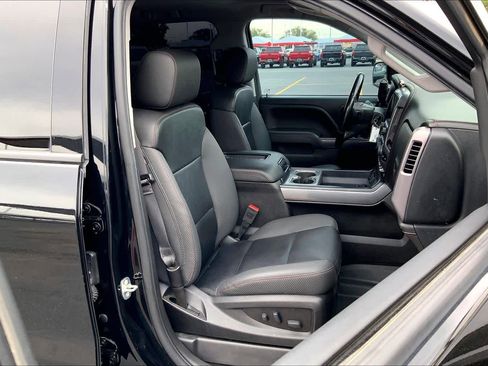 Used 2018 GMC Sierra 1500 SLT w/ All Terrain Package image 9