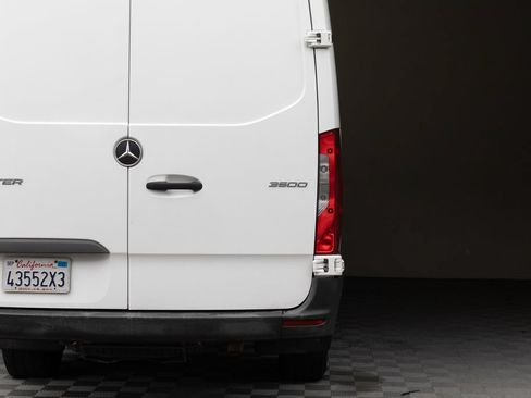 Used 2022 Mercedes-Benz Sprinter 3500 image 12