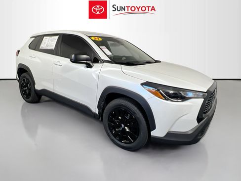 Used 2024 Toyota Corolla Cross L FWD image 1