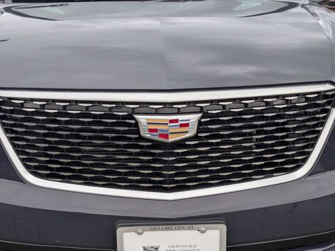 Used 2025 Cadillac XT6 Premium Luxury image 10