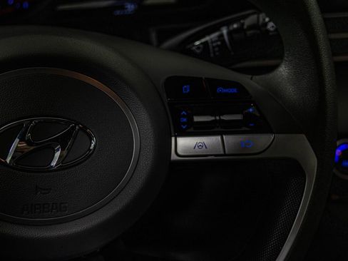 Used 2022 Hyundai Elantra SEL w/ Cargo Package image 32