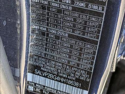 Used 2017 Land Rover Range Rover Evoque SE image 23