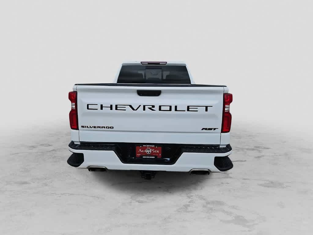 Used 2023 Chevrolet Silverado 1500 RST w/ Redline Edition AWD/4WD image 7