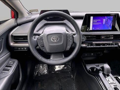 Used 2024 Toyota Prius XLE AWD/4WD image 5