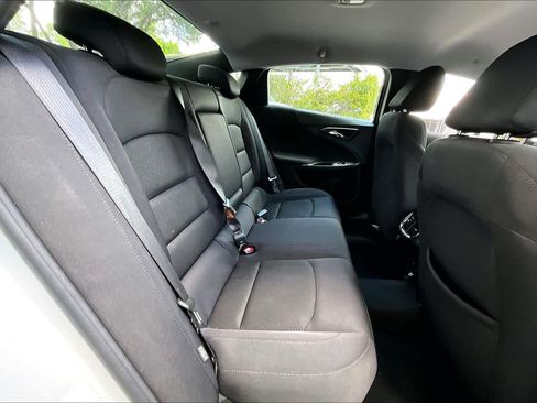 Used 2024 Chevrolet Malibu LT FWD image 19