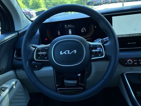 New 2026 Kia Carnival EX FWD image 39