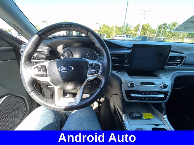 Used 2021 Ford Explorer XLT w/ Equipment Group 202A AWD/4WD image 13