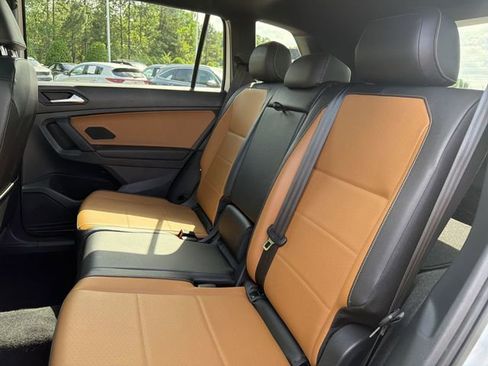 Used 2019 Volkswagen Tiguan SEL R-Line AWD/4WD image 22