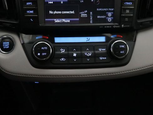 Used 2016 Toyota RAV4 Limited AWD/4WD image 21