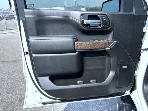 Certified 2022 GMC Sierra 1500 Denali w/ Denali Premium Package image 9