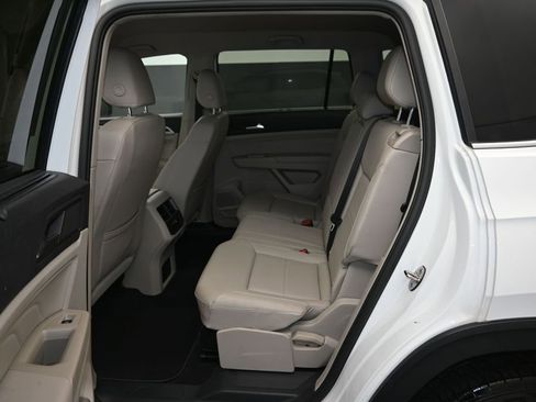 Used 2023 Volkswagen Atlas SE FWD image 15