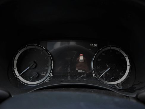 Used 2025 Toyota Highlander LE image 12