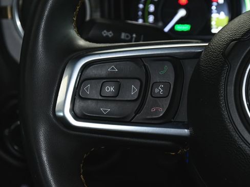 Used 2024 Jeep Wrangler Unlimited Sahara AWD/4WD image 26