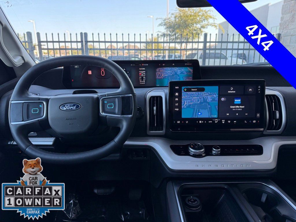 Used 2025 Ford Expedition Active AWD/4WD image 7