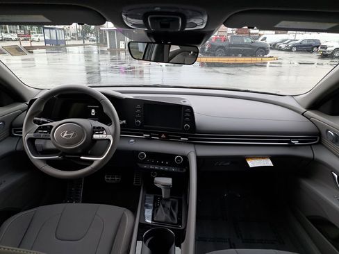 New 2026 Hyundai Elantra SEL Sport Premium FWD image 18