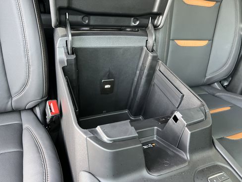 New 2026 GMC Sierra 1500 AT4 w/ Technology Package AWD/4WD image 24