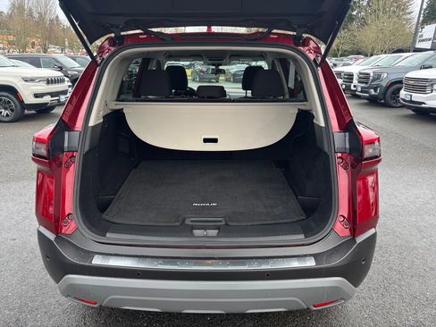 Used 2021 Nissan Rogue SV image 11