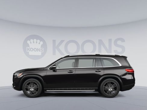 New 2026 Mercedes-Benz GLS 450 4MATIC image 2