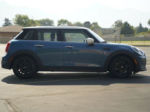 Used 2024 MINI Cooper 4-Door Hardtop FWD image 6