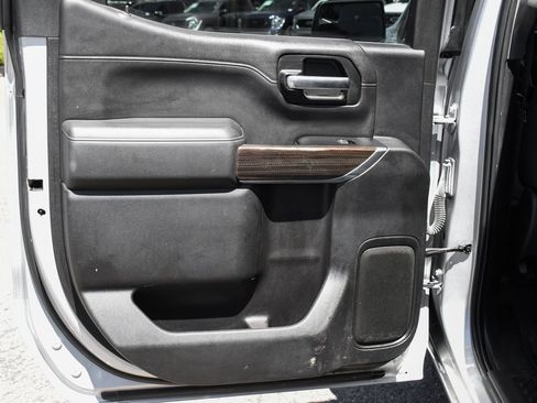 Used 2019 Chevrolet Silverado 1500 RST image 33