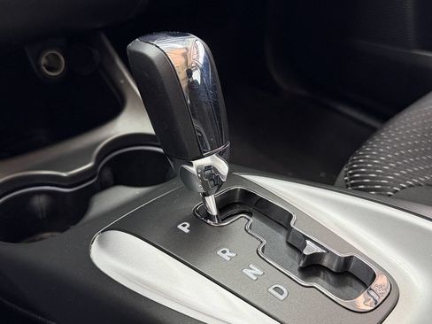 Used 2019 Dodge Journey SE FWD image 20
