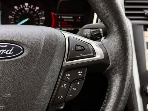 Used 2018 Ford Fusion SE w/ Equipment Group 602A FWD image 30