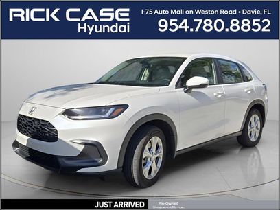 Used 2025 Honda HR-V LX