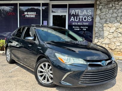 Used 2016 Toyota Camry XLE w/ Moonroof Package