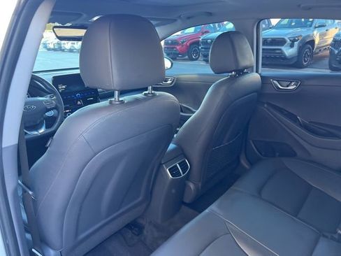 Used 2020 Hyundai Ioniq Limited image 22