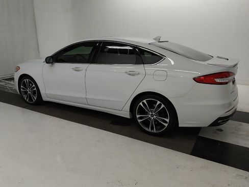 Used 2019 Ford Fusion Titanium image 3