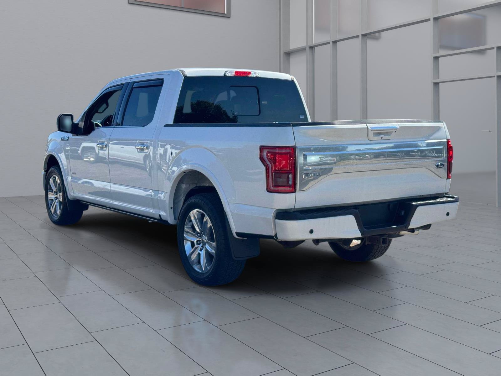 Used 2017 Ford F150 Platinum w/ Max Trailer Tow Package AWD/4WD image 5