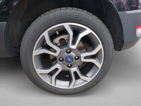 Used 2020 Ford EcoSport SES image 14