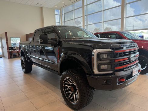 New 2026 Ford F250 Lariat w/ Black Appearance Package AWD/4WD image 2