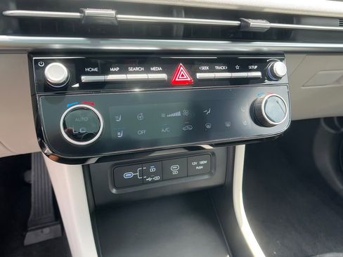 New 2025 Hyundai Tucson Limited image 33