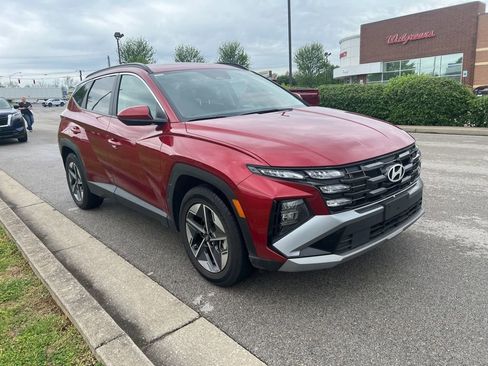 Used 2025 Hyundai Tucson SEL image 2