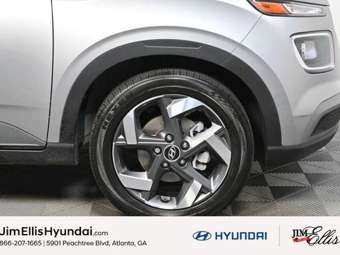 Certified 2023 Hyundai Venue SEL image 36