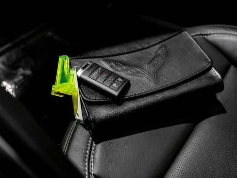 Used 2015 Chevrolet Corvette Z06 w/ 2LZ Preferred Equipment Group image 47