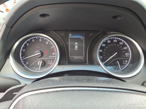 Used 2018 Toyota Camry SE FWD image 20