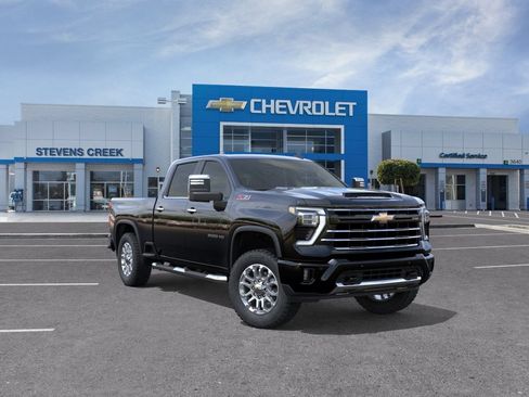 New 2026 Chevrolet Silverado 2500 LT w/ Z71 Chrome Sport Edition AWD/4WD image 9